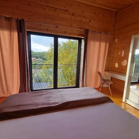 Neo Hill Jezero Bruje