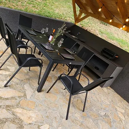 Neo Hill Jezero Bruje *